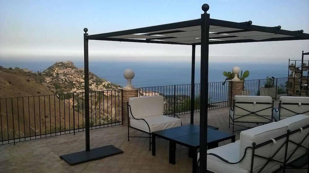 Hostal Casale Di Caterina Taormina Exterior foto