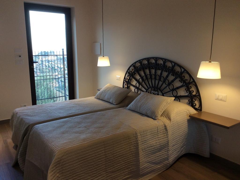 Hostal Casale Di Caterina Taormina Habitación foto