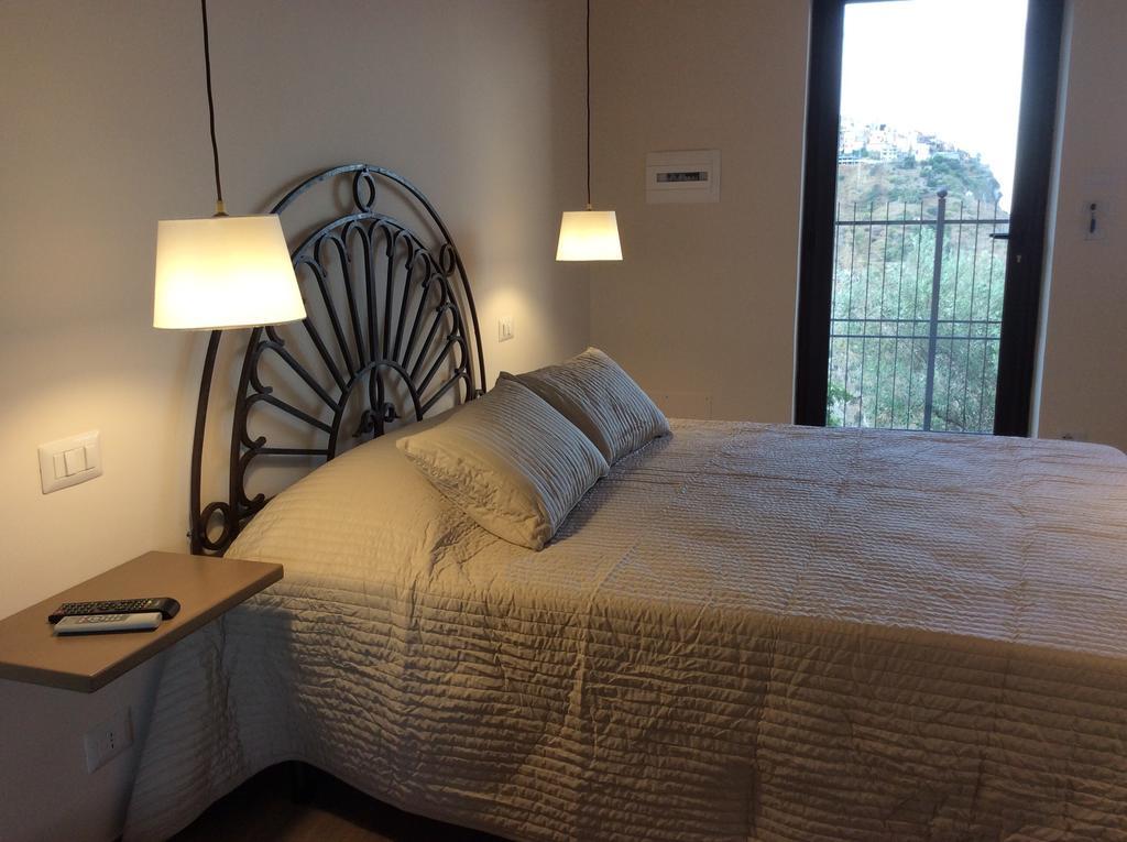 Hostal Casale Di Caterina Taormina Habitación foto